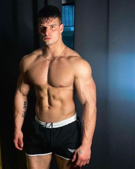 malik delgati porn.